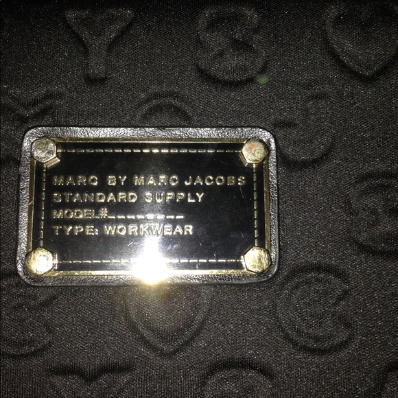 Marc Jacobs Padded Tablet Neoprene Case - Picture 11 of 16